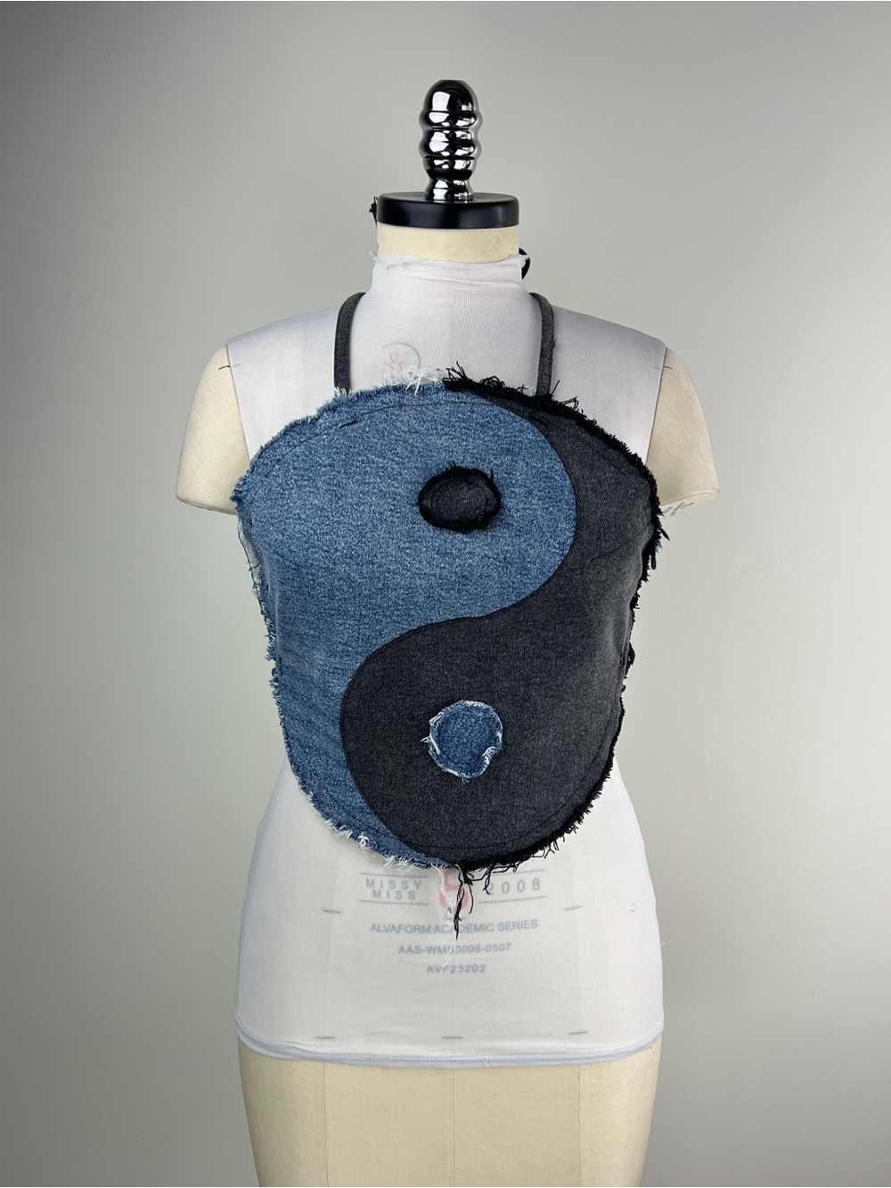 Yin Yang Halter Top - ZAREVERIE